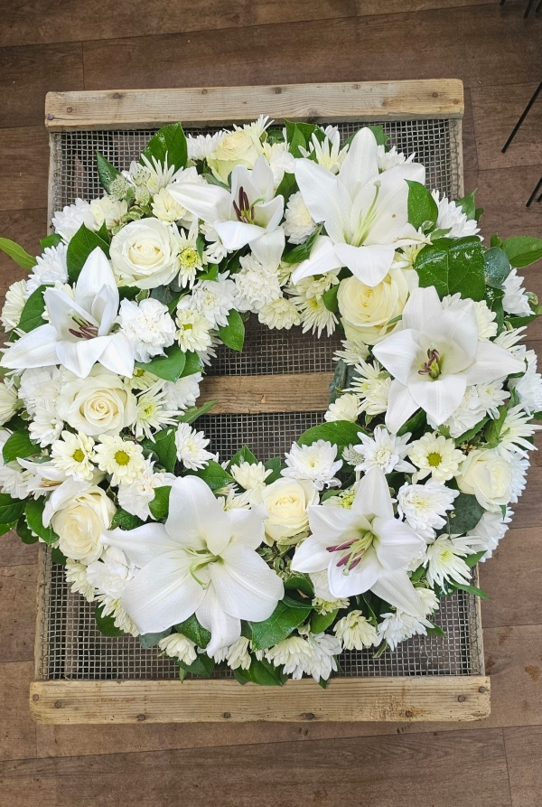 Classic White Wreath