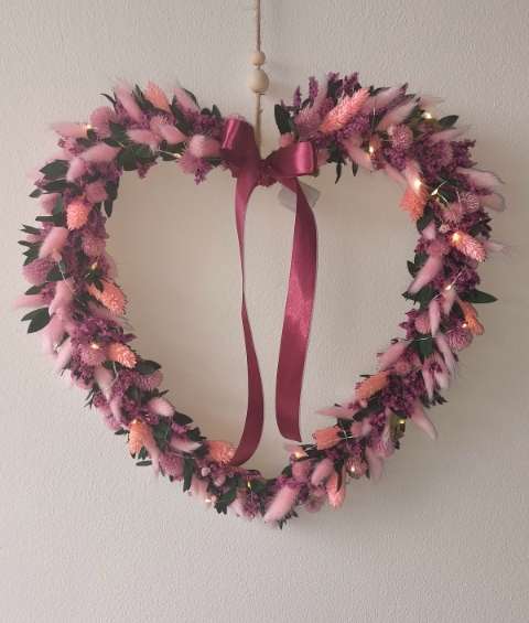 Burgundy heart dried flowers