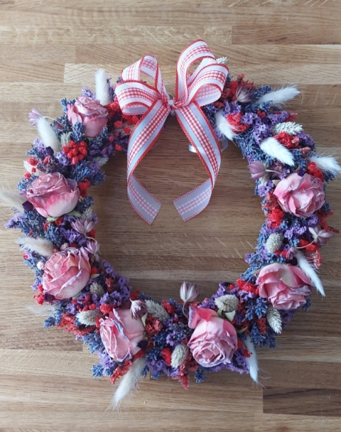 Pink roses and lavender